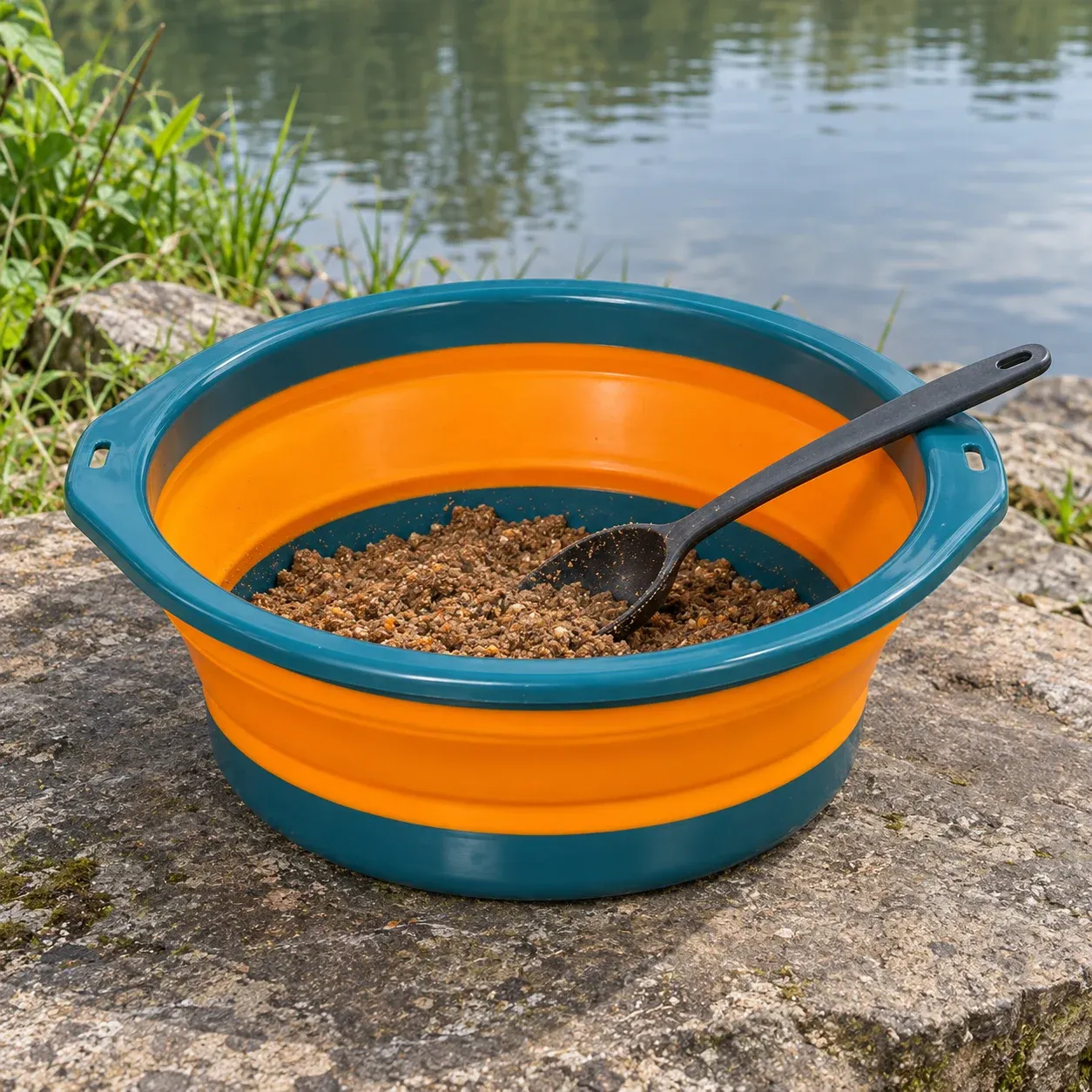 Finley Bait Bowl — Blue and Orange / 39.2 cm — shown in use; props excluded