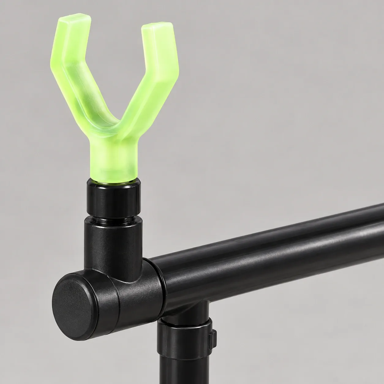 Hayden Three-Rod Pod - Pale green fork rest and black crossbar connection