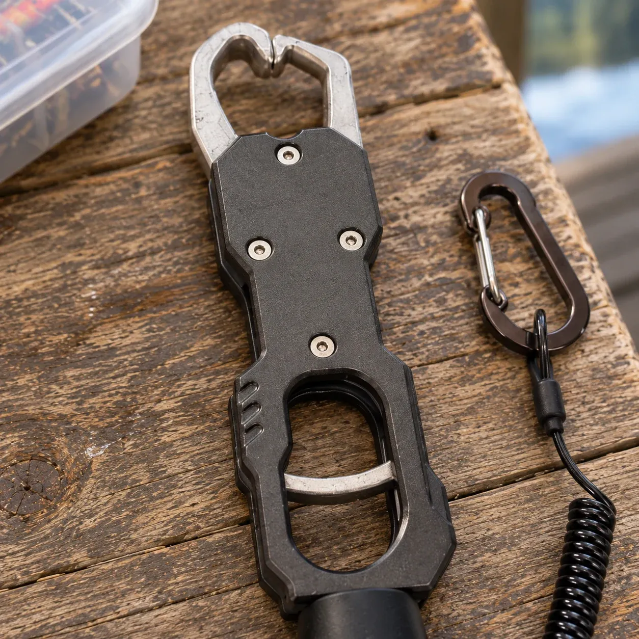 Lennox Crane Gripper - Gray, scale and lanyard - construction detail